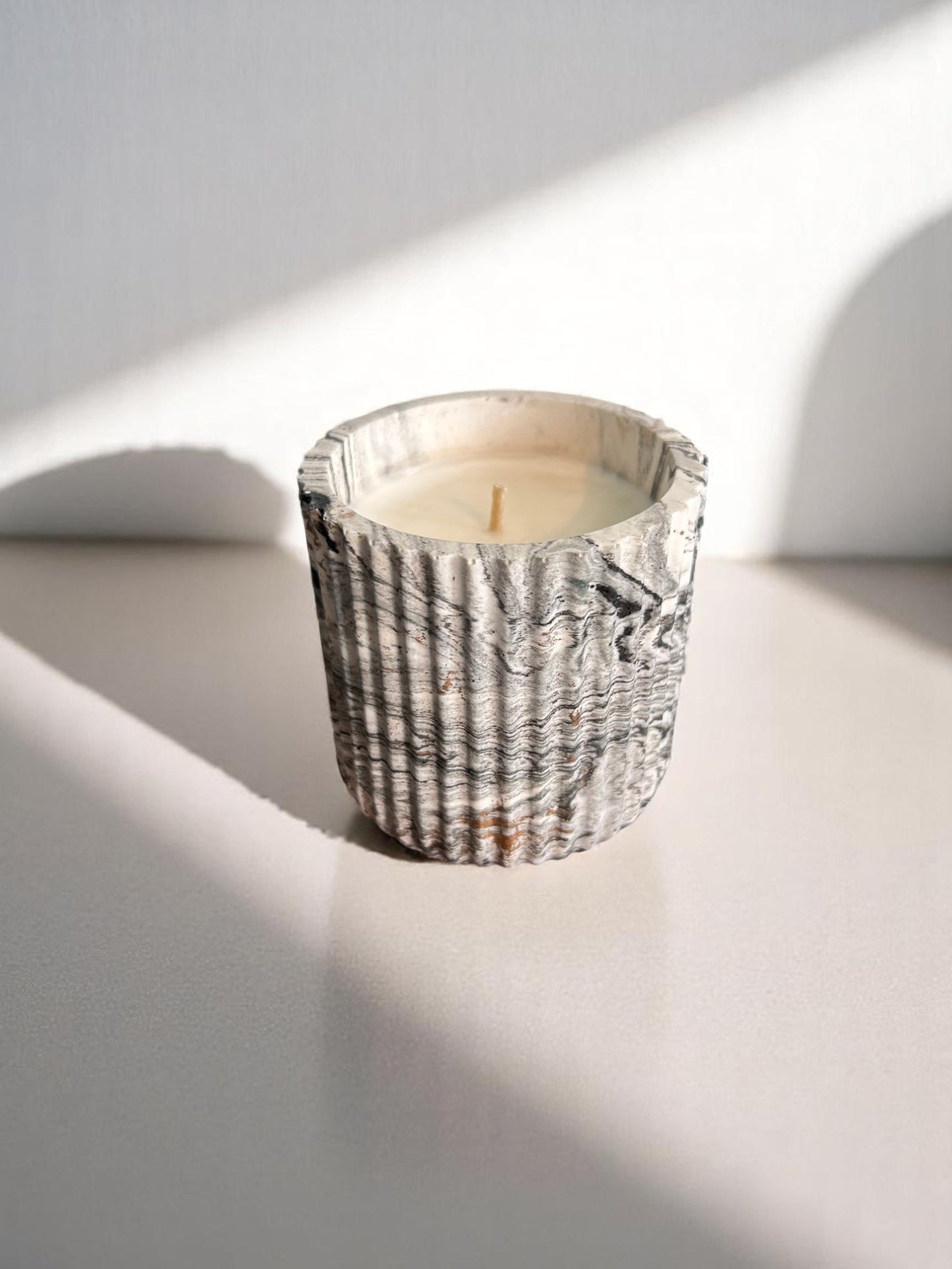 Ylang ylang - Marbré Noir Doré